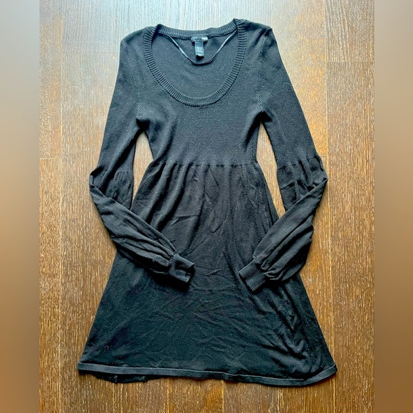 H&M Dresses & Skirts - Black Puffy Long Sleeve Mini Sweater Dress Small H&M